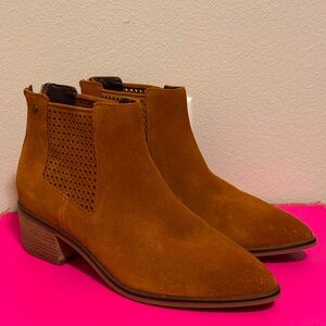 Women's Suede Ankle Booties in Cognac Brown